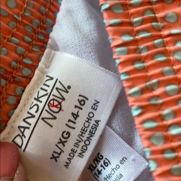 Danskin - Picture 4 of 4